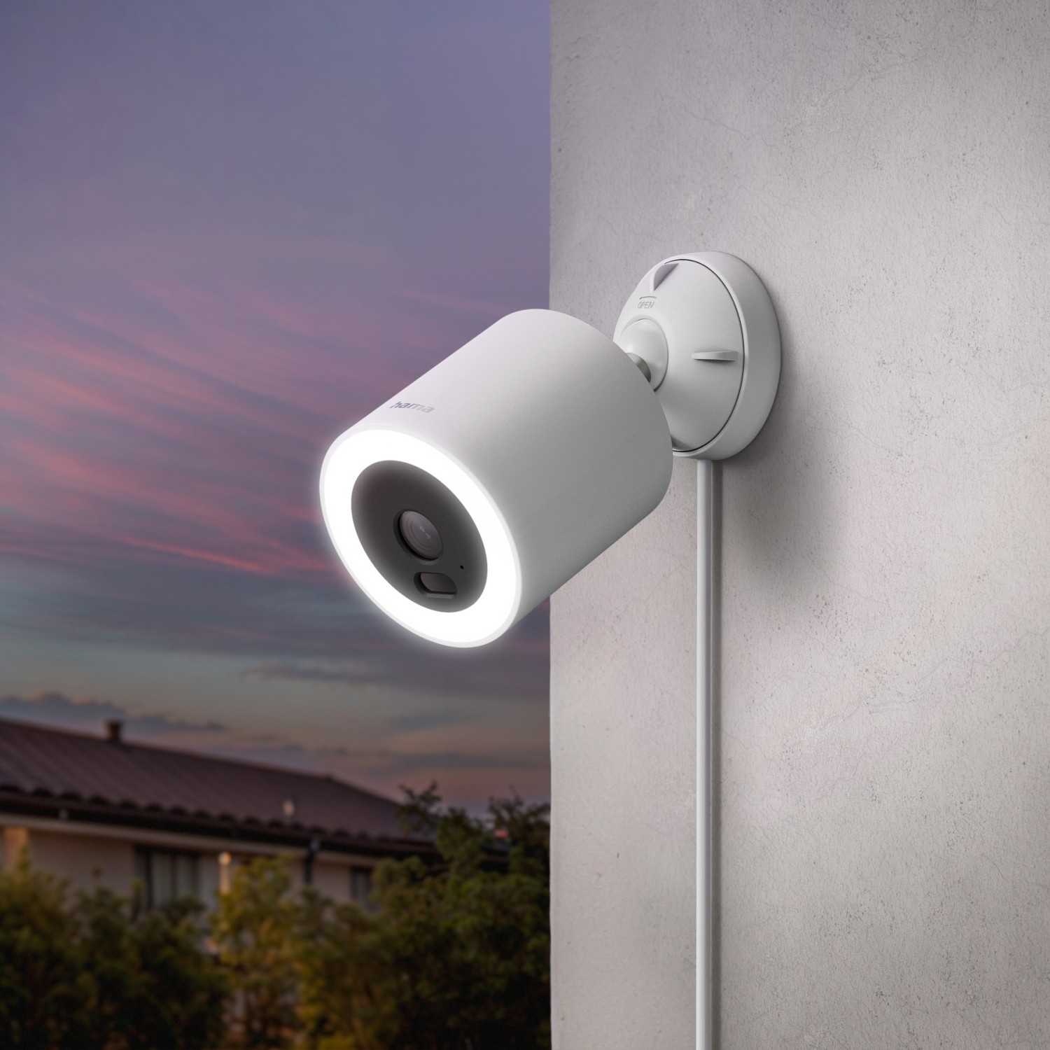 Smart Home Überwachungskamera von Hama mit Licht und Bewegungsmelder - News, Bild 1