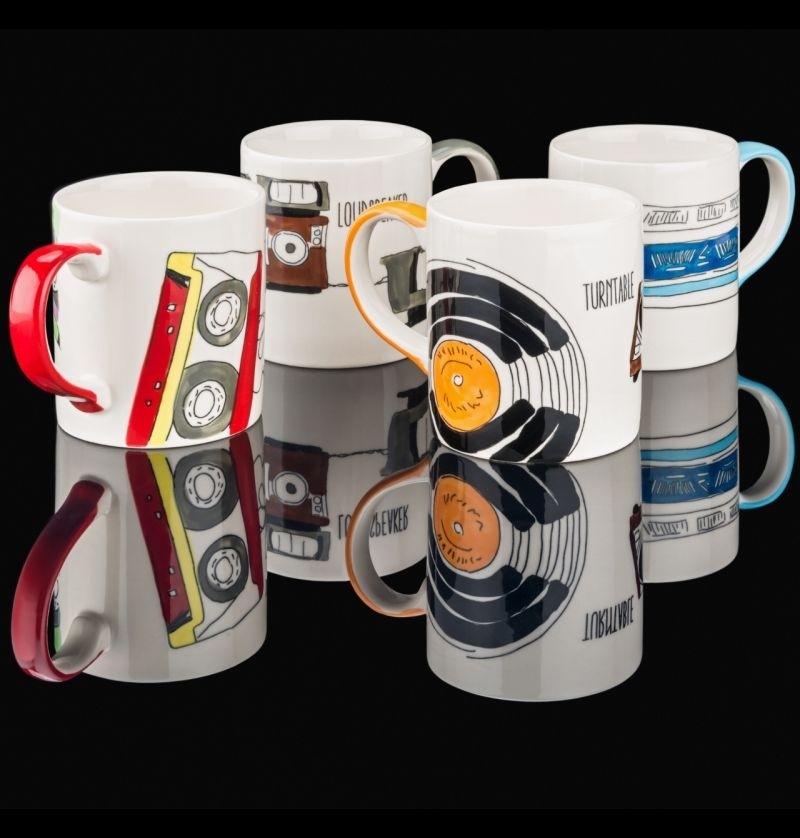 HiFi Jetzt auch bei Amazon: Limitierte Tassen mit Hifi-Motiven - Handbemalt und spülmaschinenfest - News, Bild 1