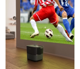 Heimkino 10 Zentimeter Abstand, 305 Zentimeter Diagonale: Neuer Kurzdistanzprojektor Philips Screeneo 2.0 - News, Bild 1