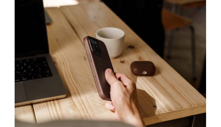 mobile Devices Hüllen im Leder-Look für Apple-Zubehör aus Aloe-Vera-Pflanzen - News, Bild 1