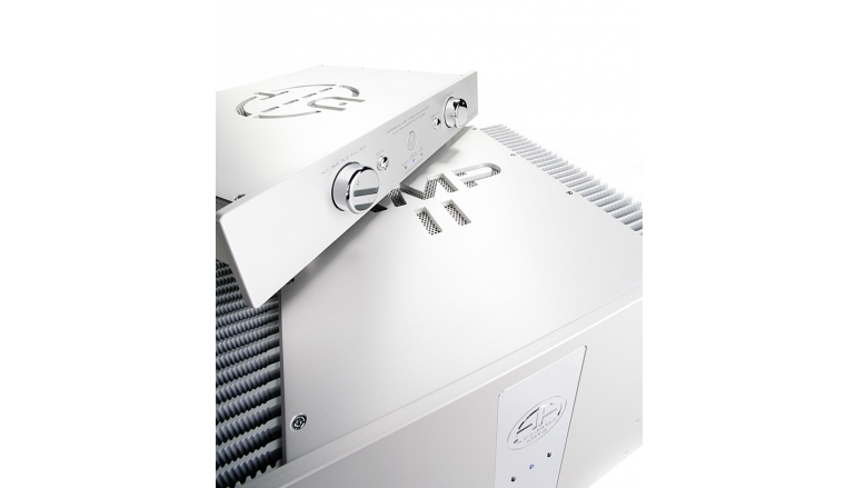 Vor-Endstufenkombis Hifi Accustic Arts Amp II MK2, Accustic Arts Tube-Preamp II im Test , Bild 1